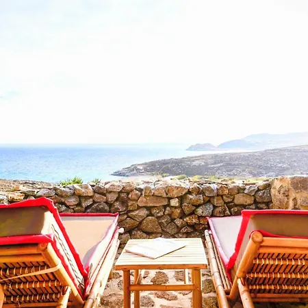 Isola Paradiso - Luxury Staffed Property *
