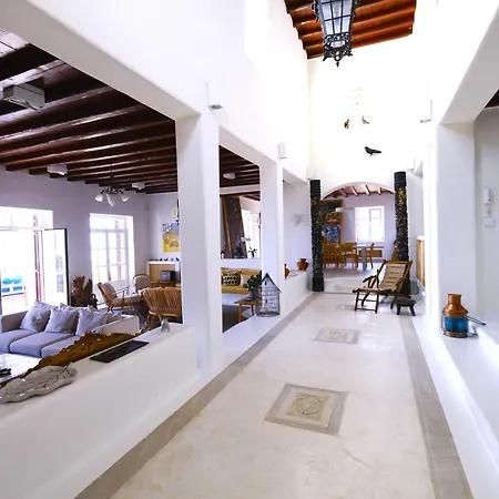 Isola Paradiso - Luxury Staffed Property Mykonos Town